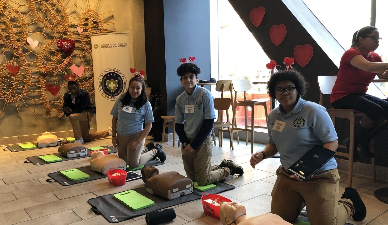 UA School for Emergency Management’s ‘Hands to Heart’ Teaches Community to Save Lives on Valentines